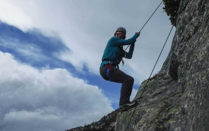 mountaineering course for women